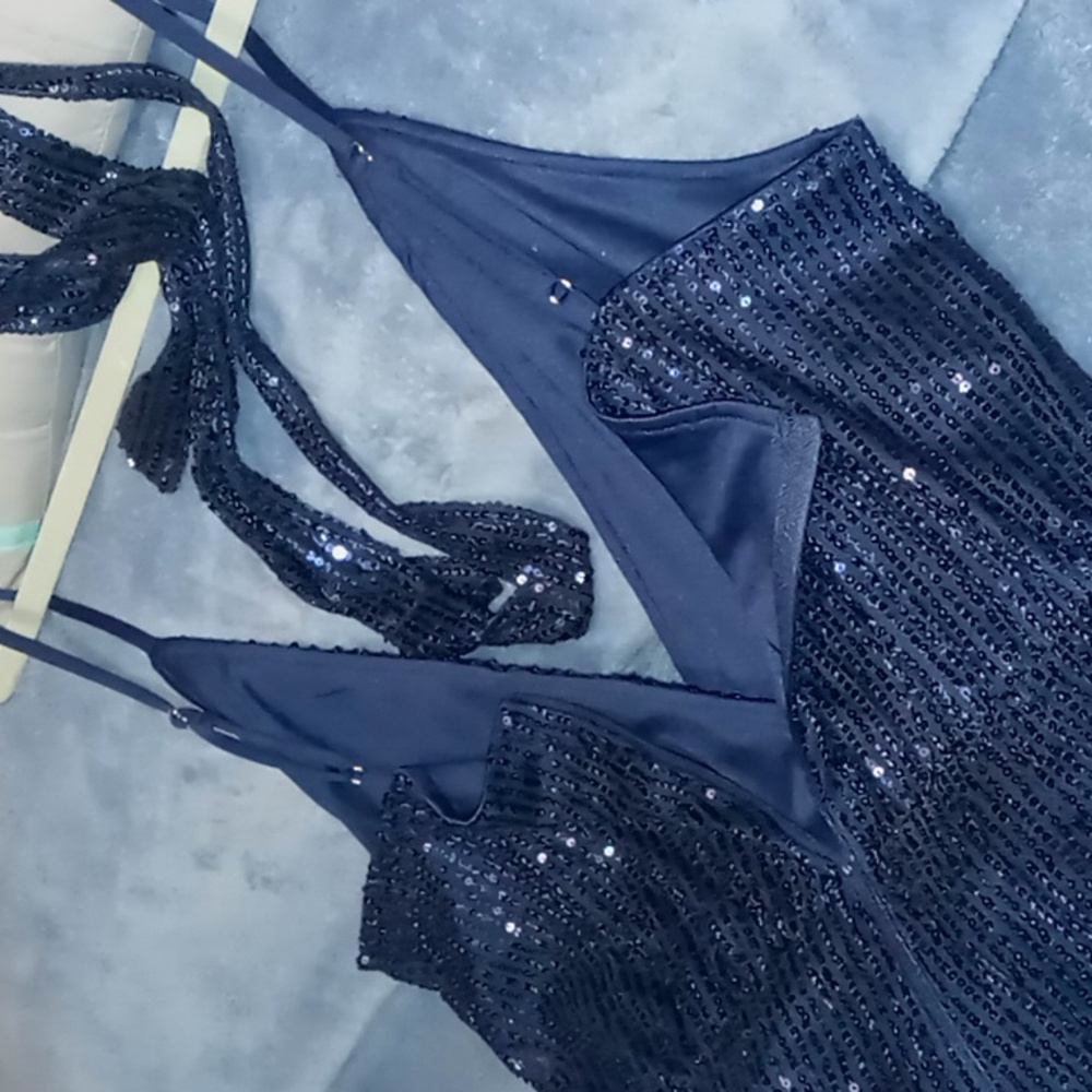 NWOT SEXY WOMEN'S SEQUIN JUMPSUIT - Picture 10 of 15